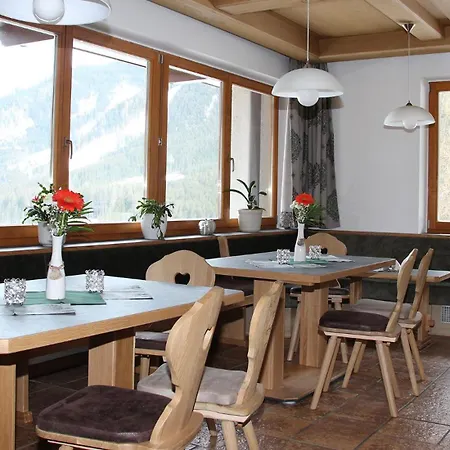 Gruppenhaus Krimml Kitzbueheler Alpen Salzburg * Neukirchen am Großvenediger